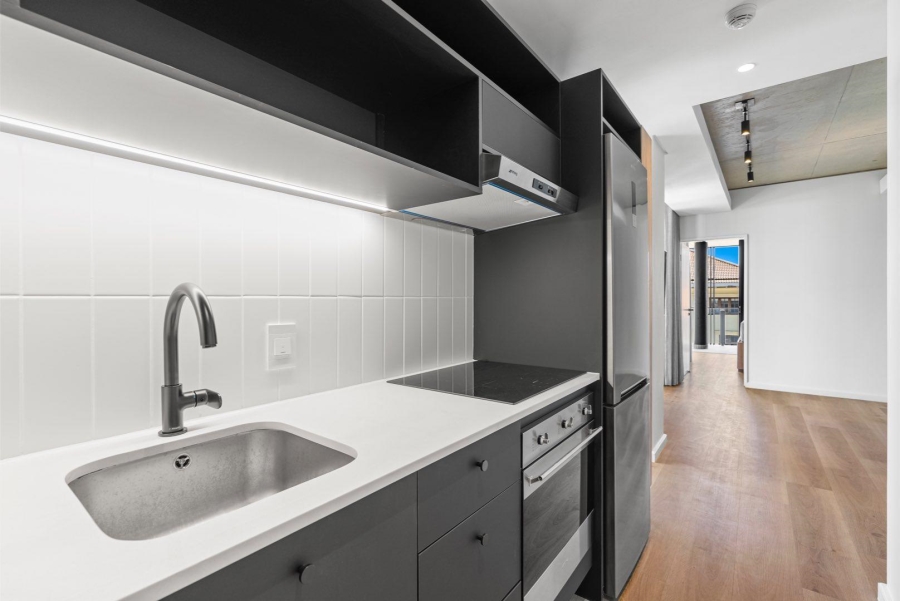 1 Bedroom Property for Sale in Sea Point Western Cape